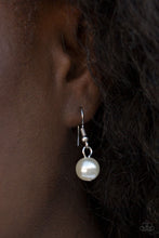 Load image into Gallery viewer, Pearly Perfectionist - White
