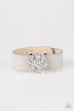 Load image into Gallery viewer, Show-Stopper - Silver
