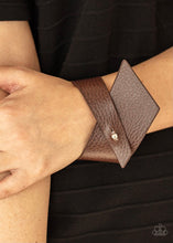 Load image into Gallery viewer, PIECE Offering - Brown
